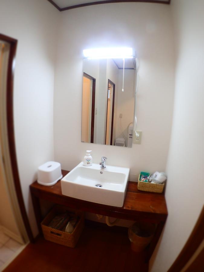 Kuganipi Beachside Inn Iriomote Urauchi 外观 照片
